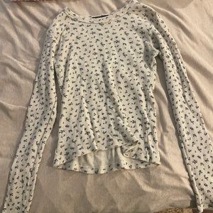 Brandy Melville Navy floral knit long sleeve top